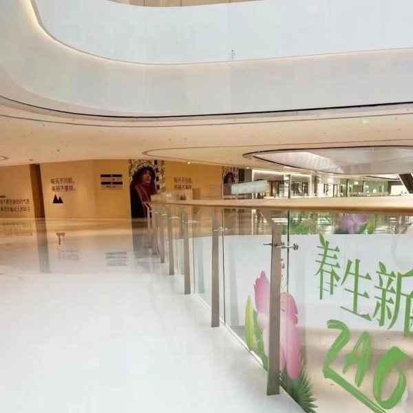玻璃隔断不锈钢立柱的操作流程