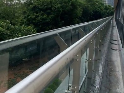不锈钢玻璃护栏
