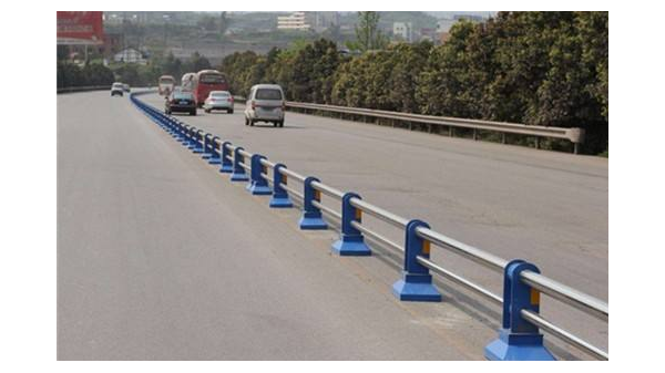 不锈钢道路护栏